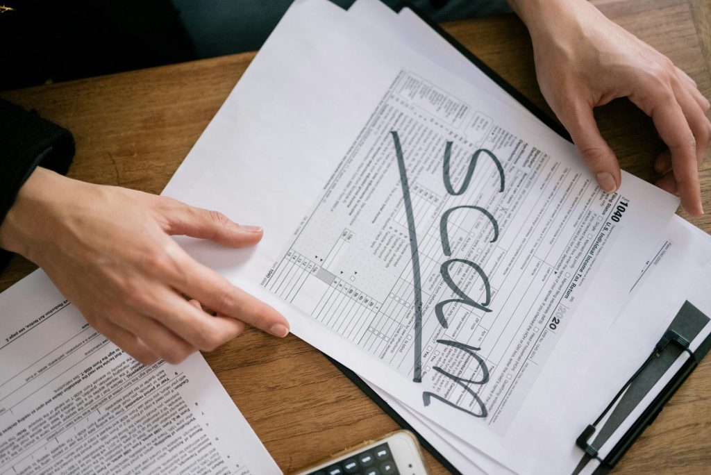 Korporatīvā krāpšana: Shēmas finanšu pārskatos